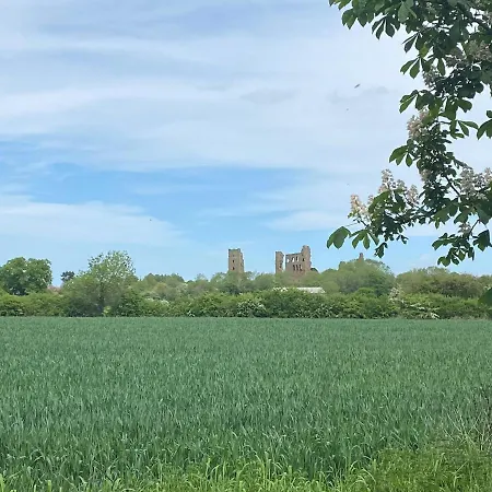 Grooms By Castle Near York בית נופש Sheriff Hutton