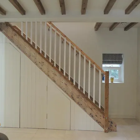 Grooms By Castle Near York * Sheriff Hutton