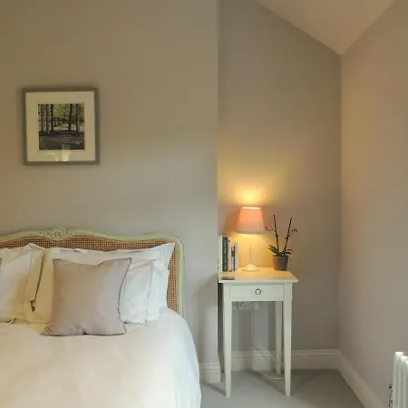 Grooms By Castle Near York בית נופש *