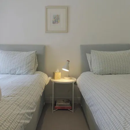 Grooms By Castle Near York בית נופש *