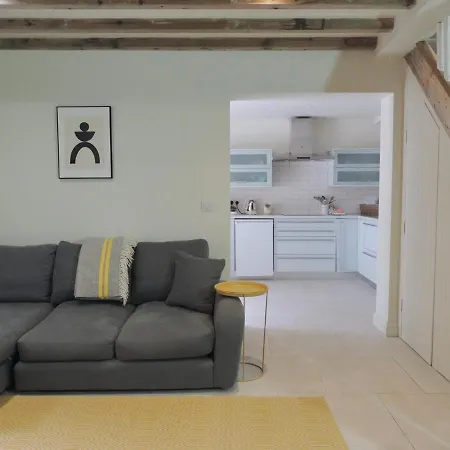 Grooms By Castle Near York