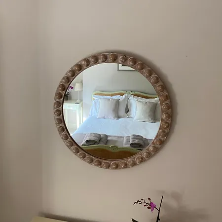 Grooms By Castle Near York * Sheriff Hutton